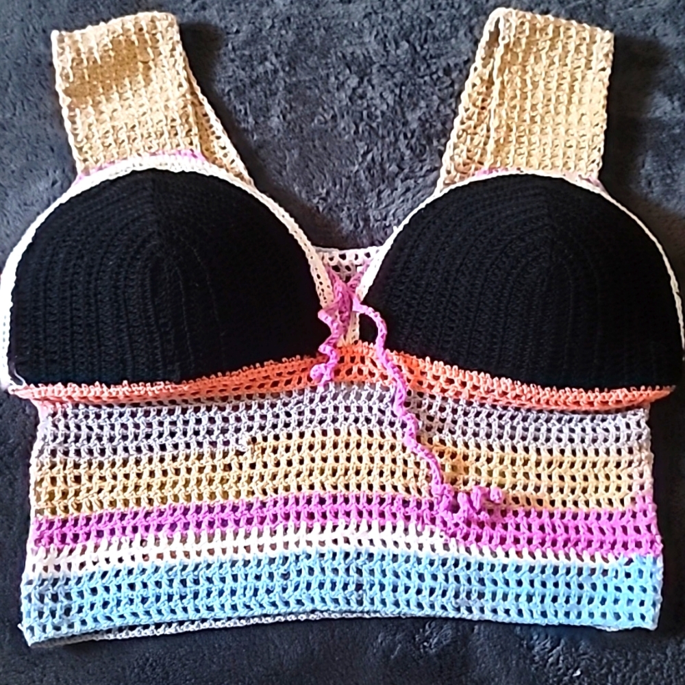 Top crochet . Strech//no returns